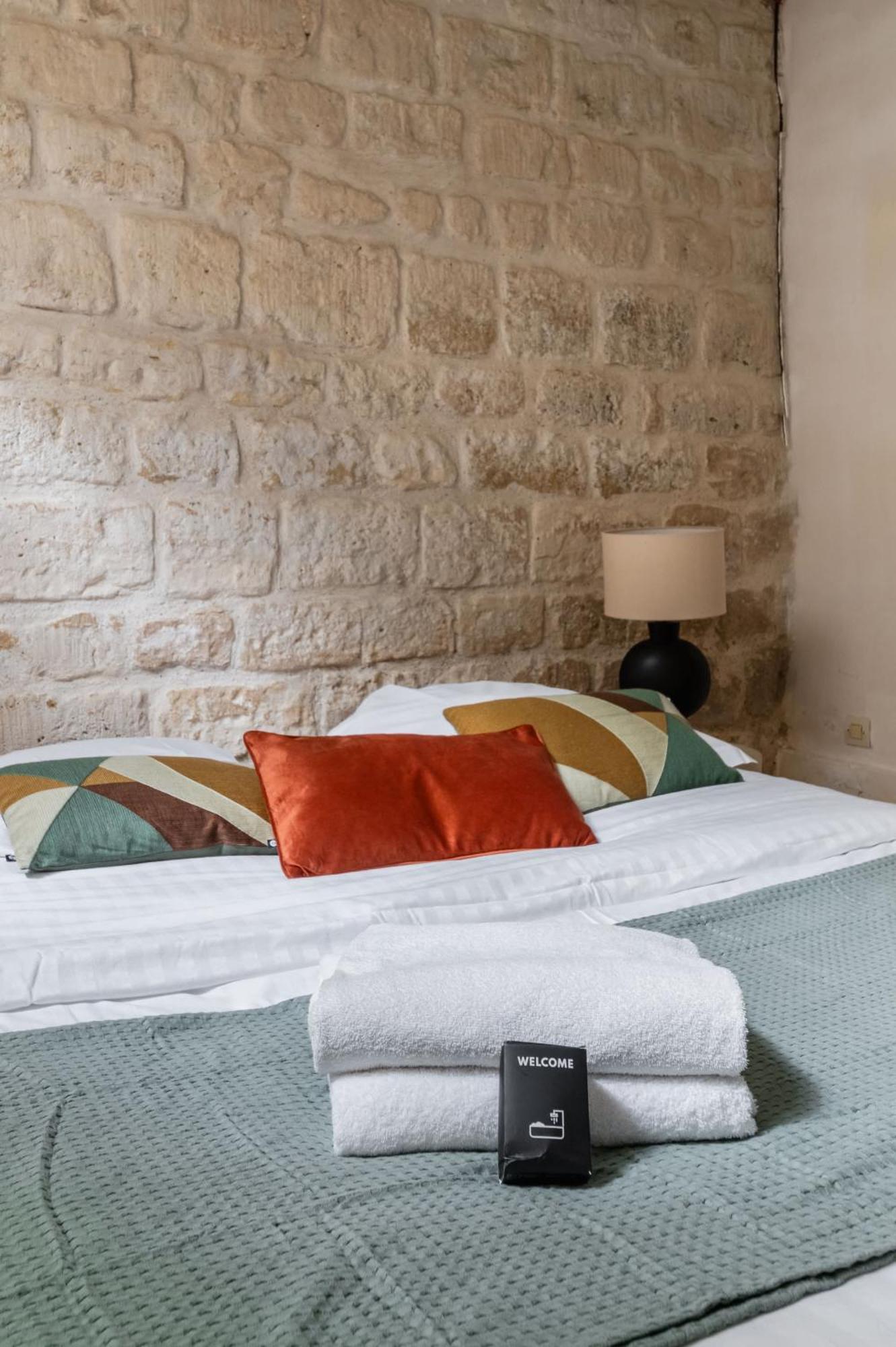 Appartement Familial Proche Des Commerces - 8P - Flat-Guest パリ エクステリア 写真